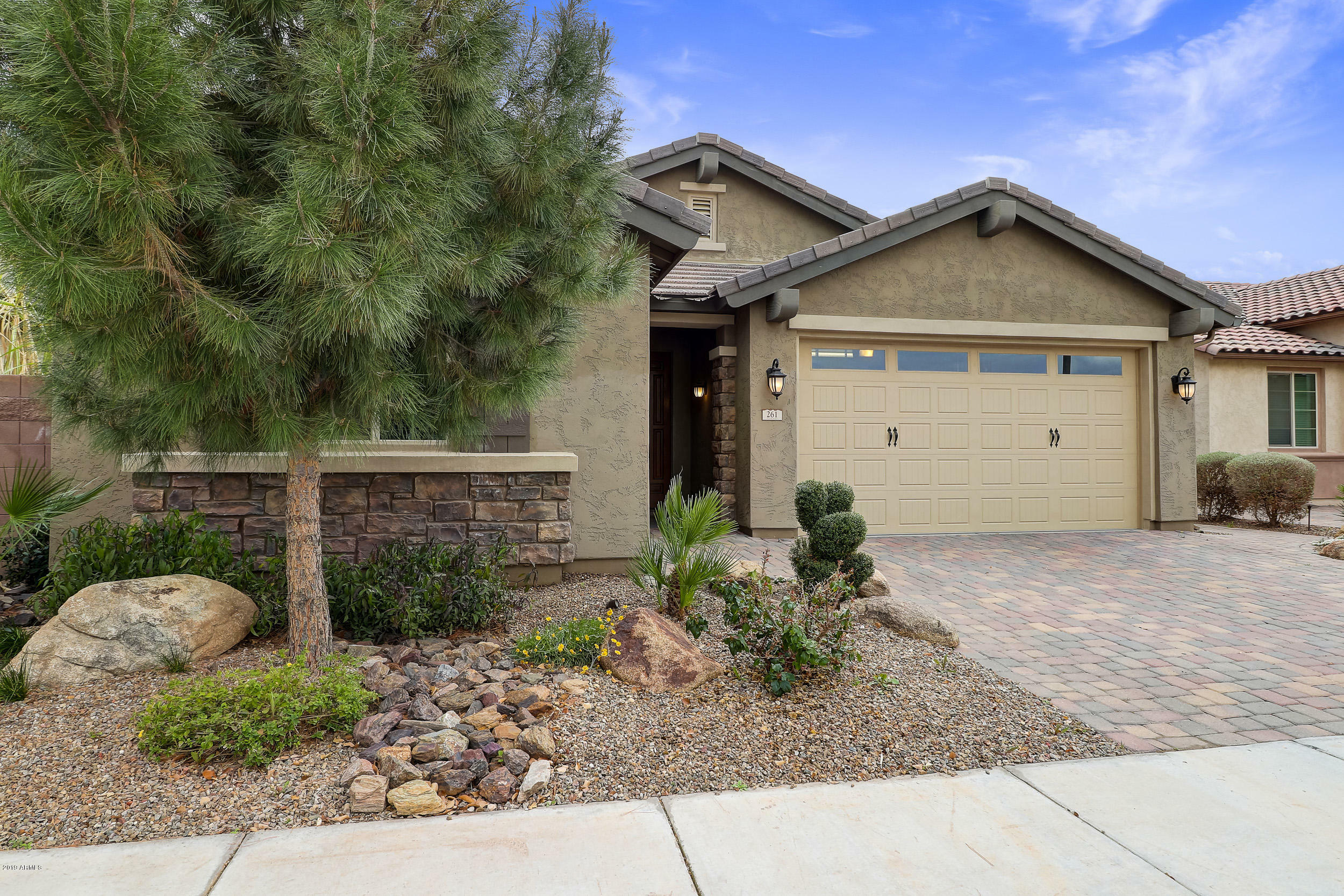 Property Photo:  261 E Home Improvement Way  AZ 85249 