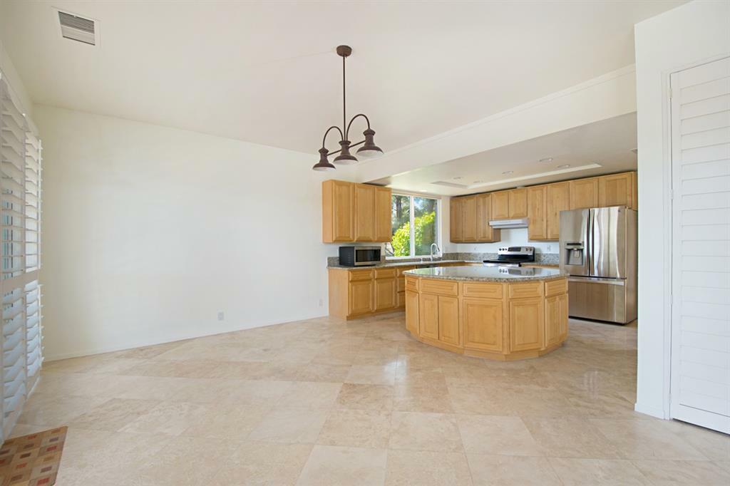 Property Photo:  28 Via Larga Vista  CA 92003 