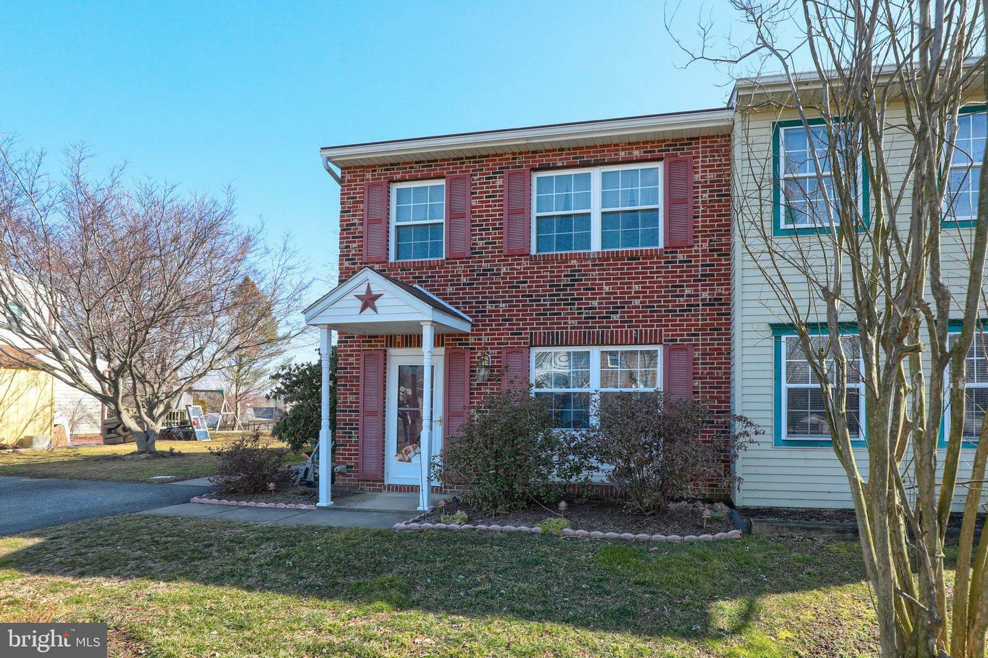 Property Photo:  1085 Monticello Lane  PA 17603 