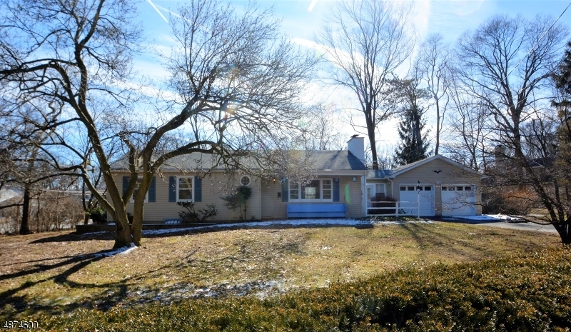 Property Photo:  2 Yorke Rd  NJ 07046 