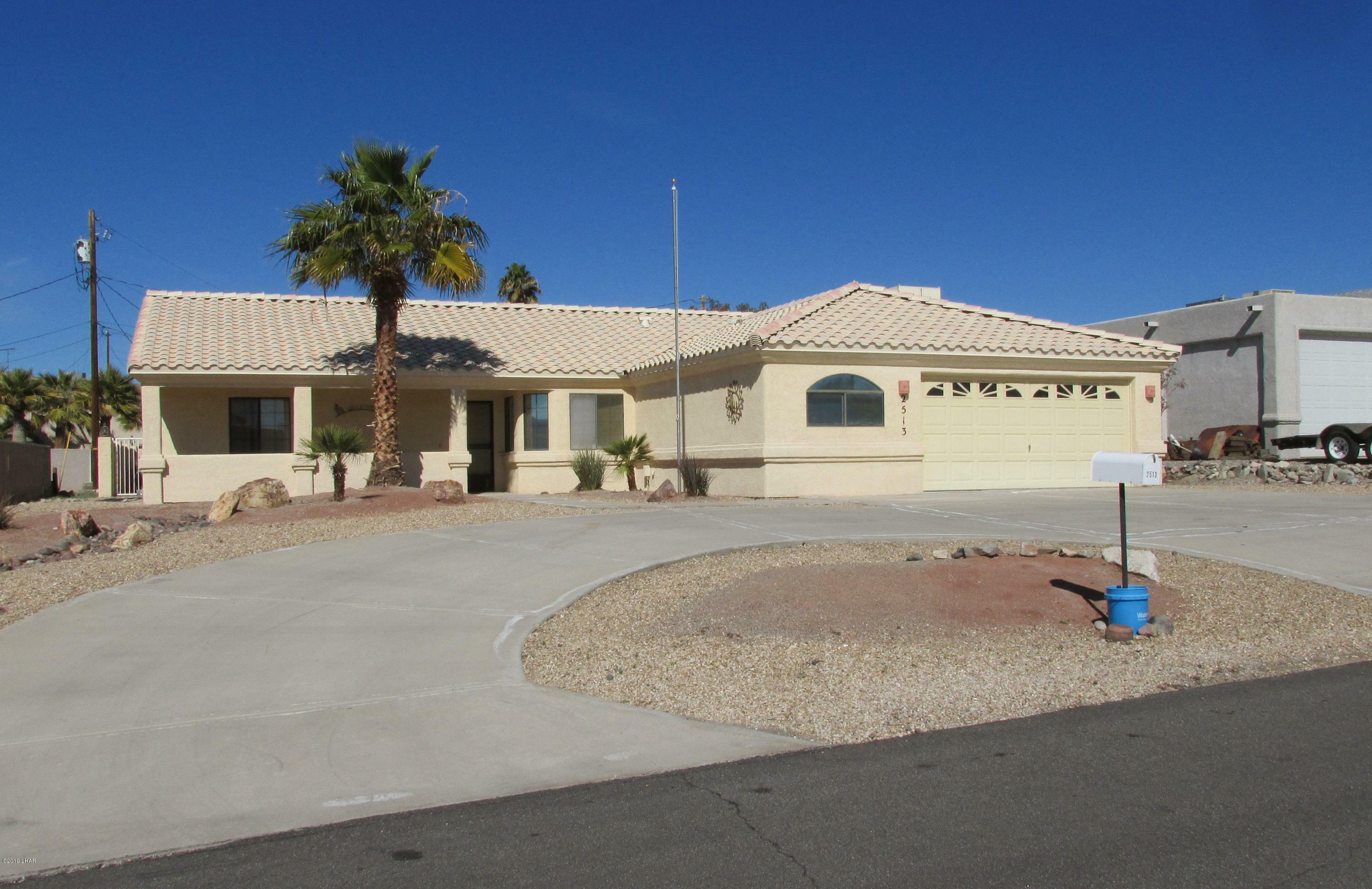 Property Photo:  2513 Venturer Ln  AZ 86403 