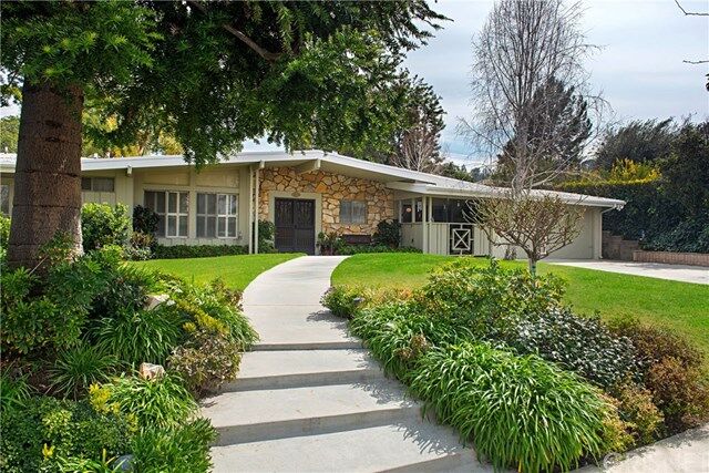 Property Photo:  4412 Willens Avenue  CA 91364 