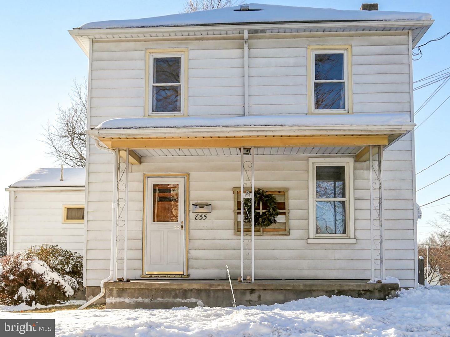 Property Photo:  835 Main Street  PA 17113 