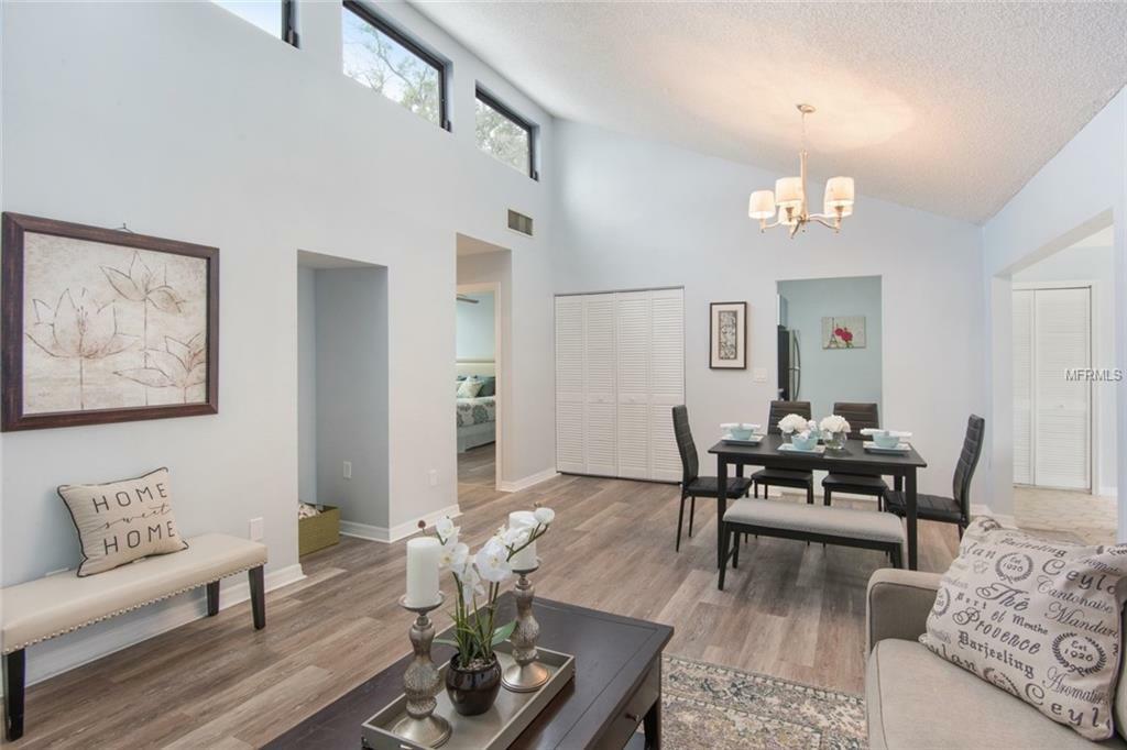 Property Photo: 2632 Cayman Way FL 32792