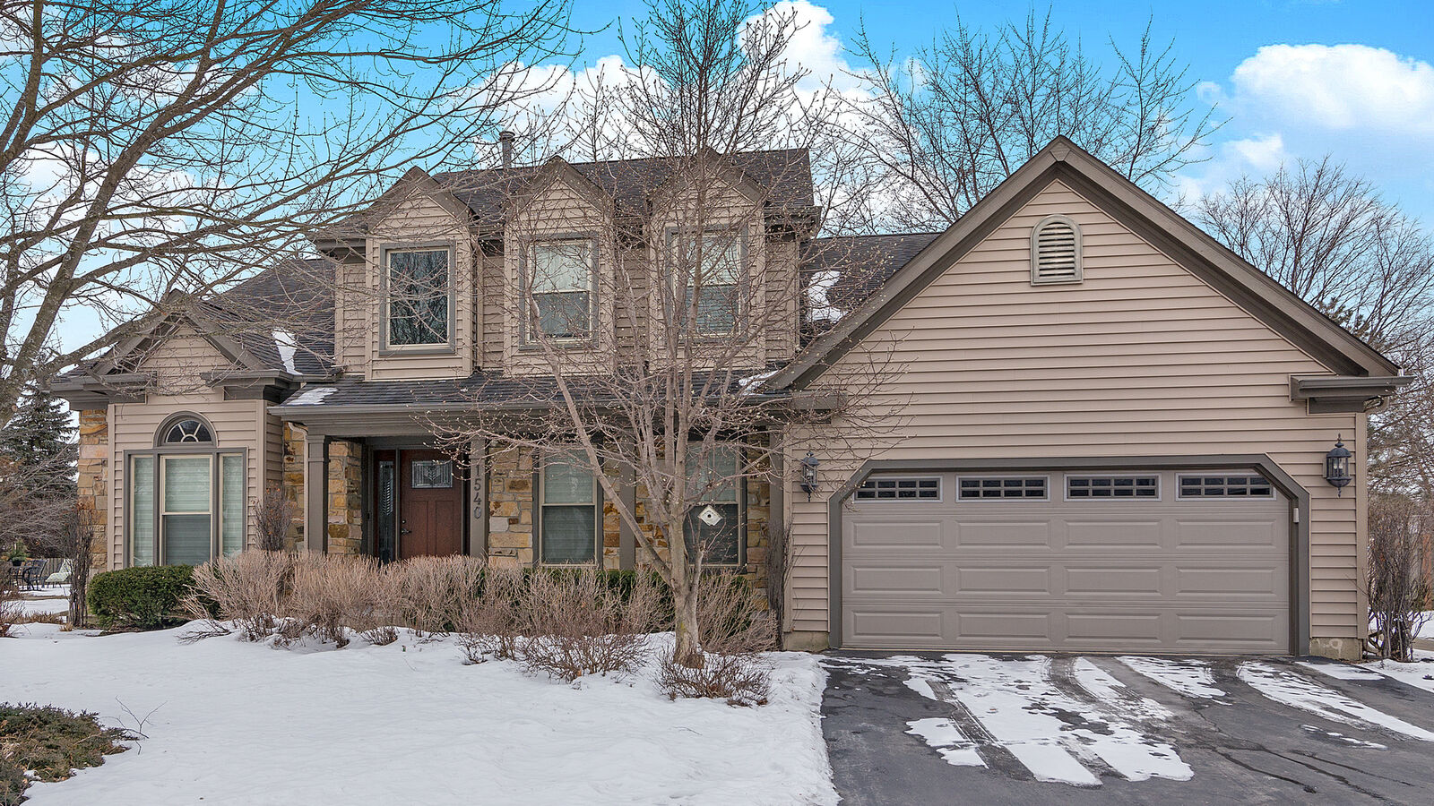 Property Photo:  1540 Madison Drive  IL 60089 