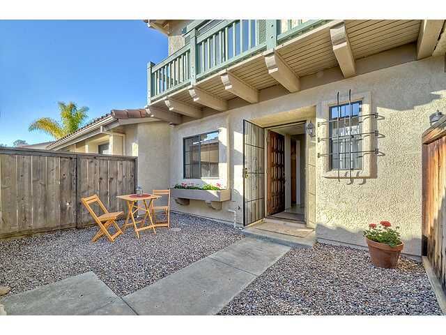 Property Photo:  915 Hawthorne Avenue  CA 92011 