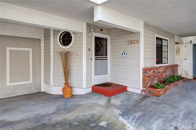 Property Photo:  1924 Mathews Avenue C  CA 90278 