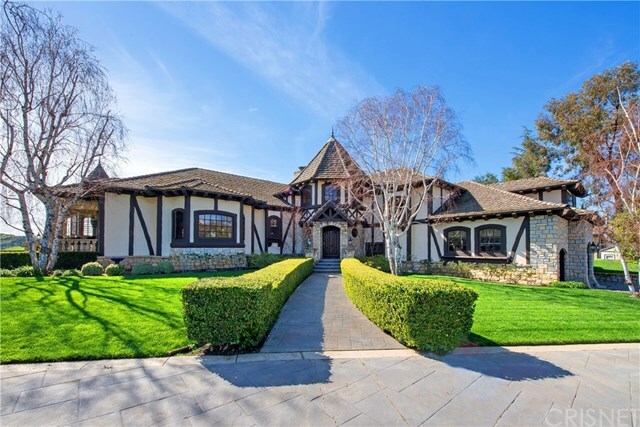 Property Photo:  6 Mustang Lane  CA 91307 