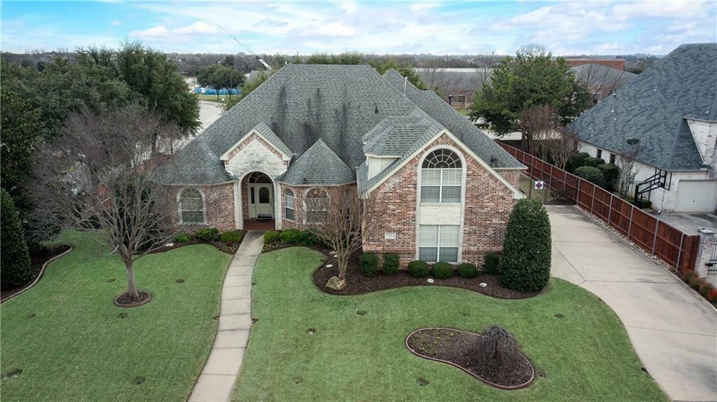 Property Photo: 710 Lorraine Drive TX 76092