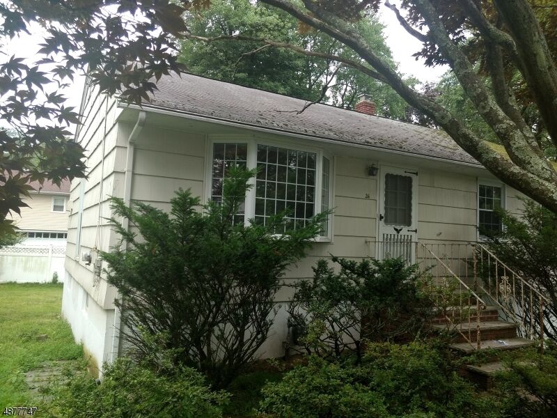 Property Photo: 26 Fundus Rd NJ 07052
