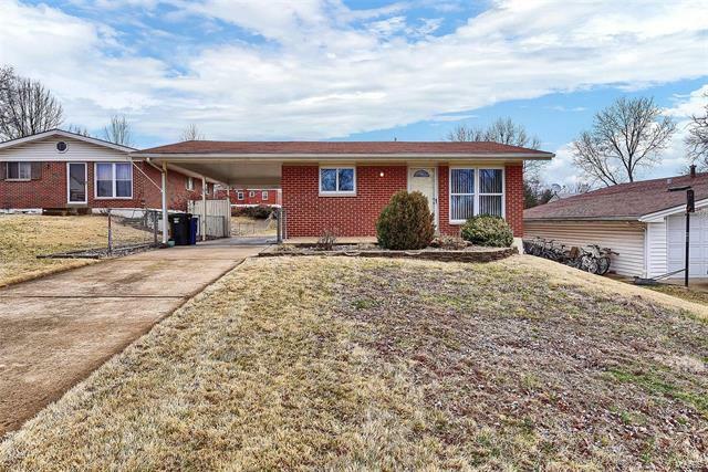 Property Photo: 127 Sylvanwood 63125
