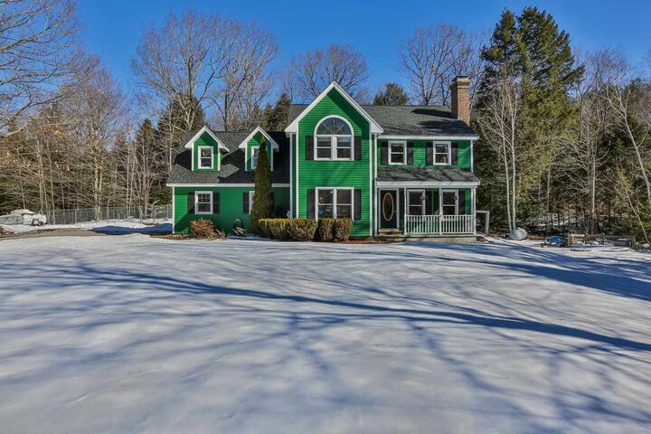 Property Photo:  123 Spruce Lane  NH 03032 