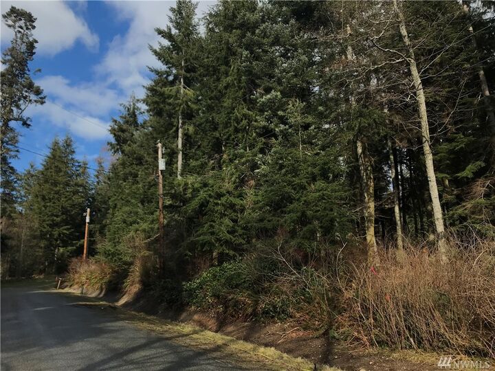 Property Photo:  438 Teronda Dr  WA 98239 