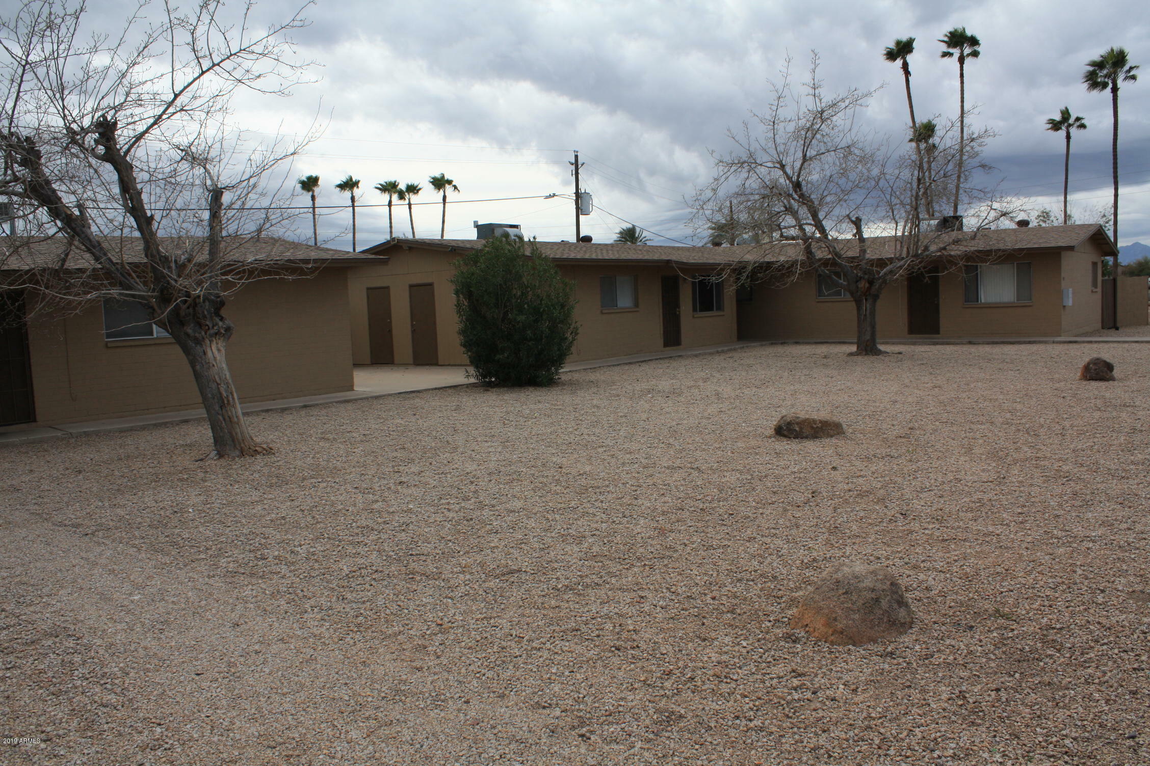 Property Photo:  7019 /7027 N 76th Avenue  AZ 85303 