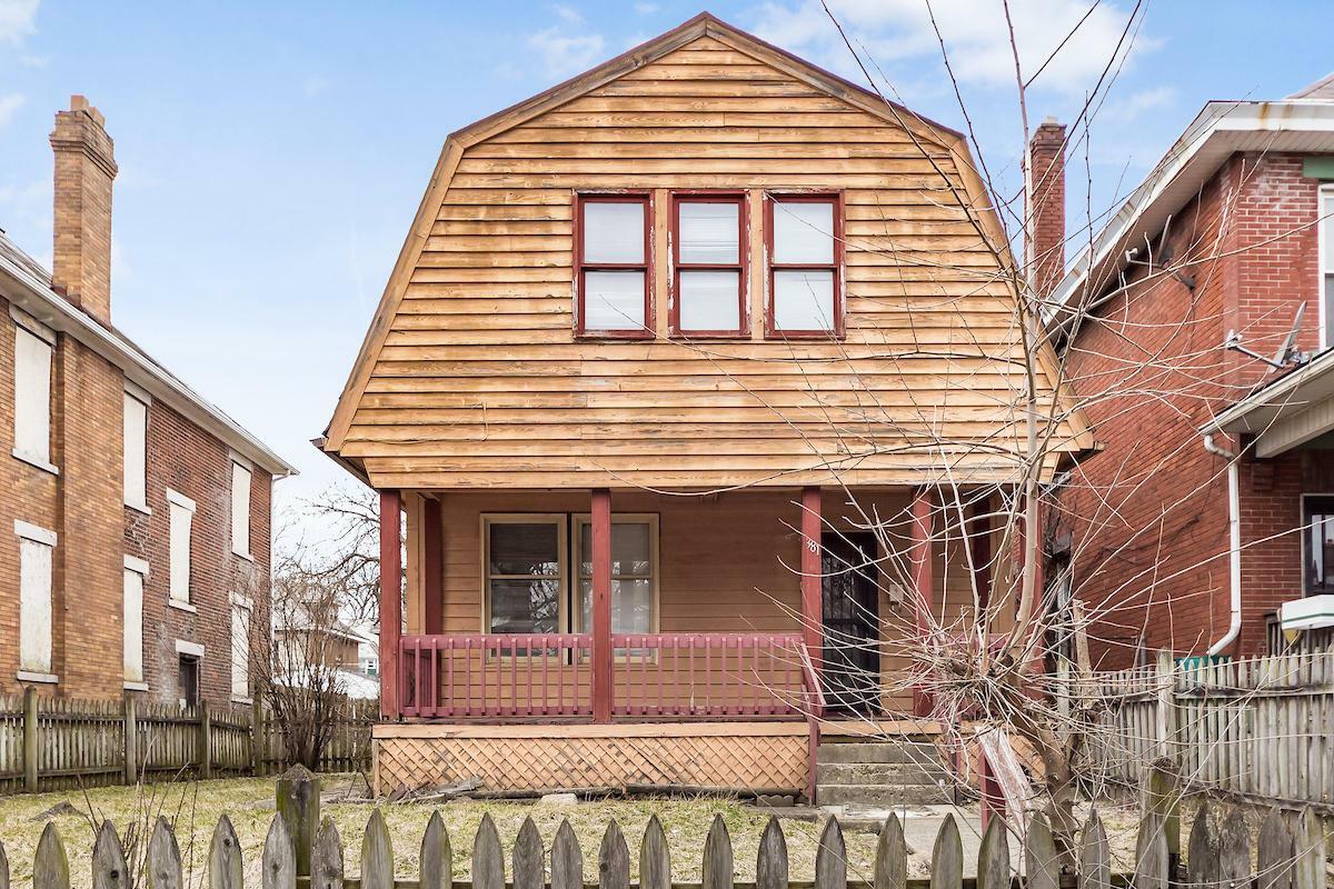 Property Photo:  381 Stoddart Avenue  OH 43205 