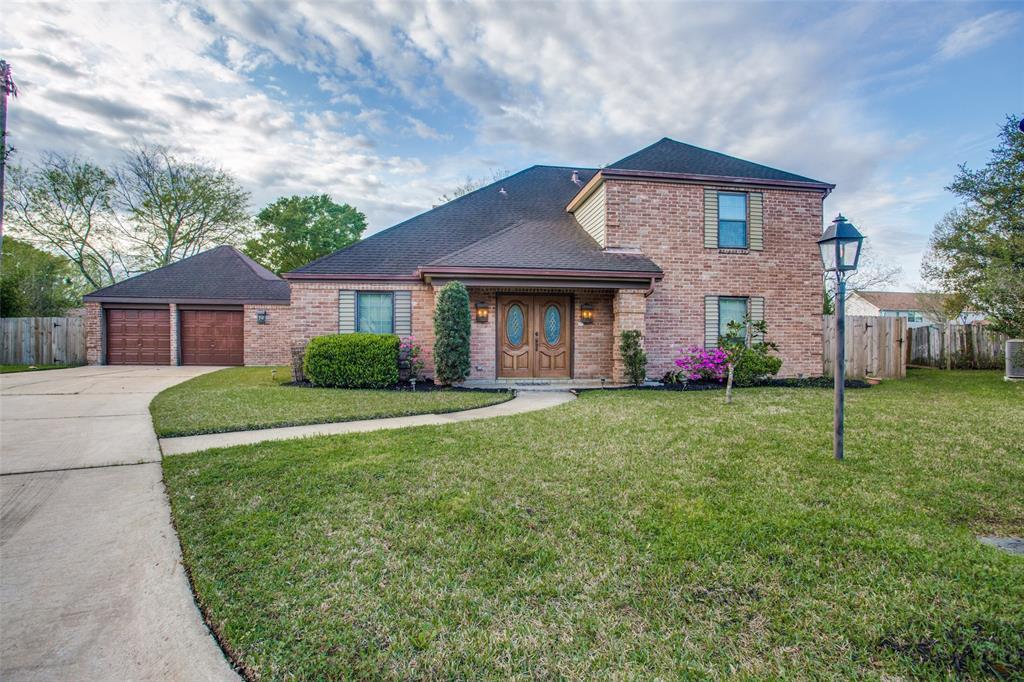 Property Photo: 2322 Maplecrest Drive TX 77459