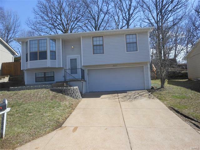 Property Photo: 3982 Scott Robert 63010