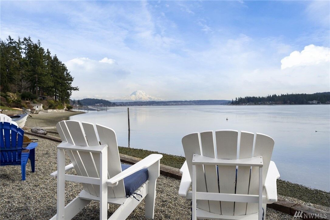 Property Photo:  7814 Warren Dr NW  WA 98335 