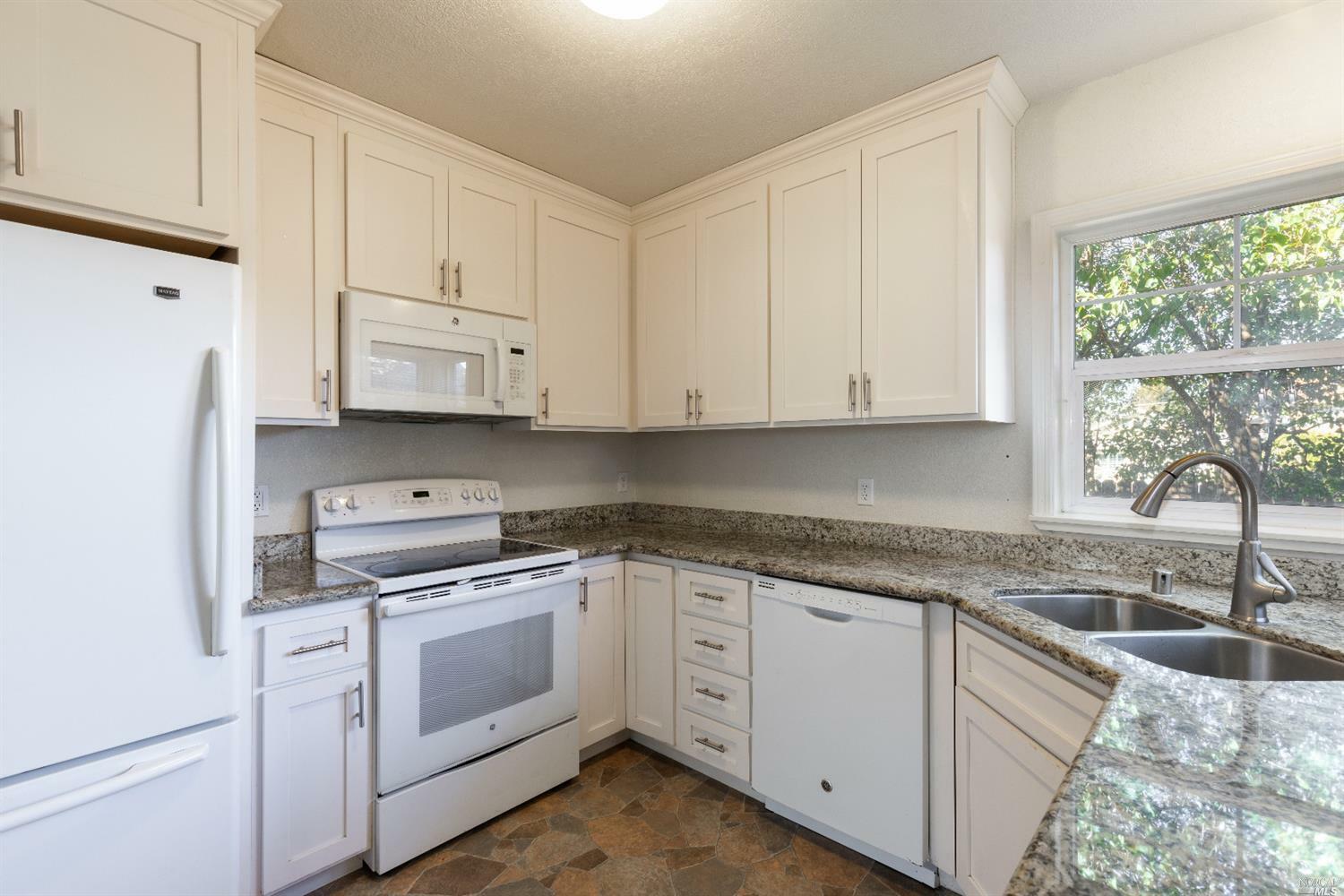 Property Photo:  387 Church Street  CA 95476 