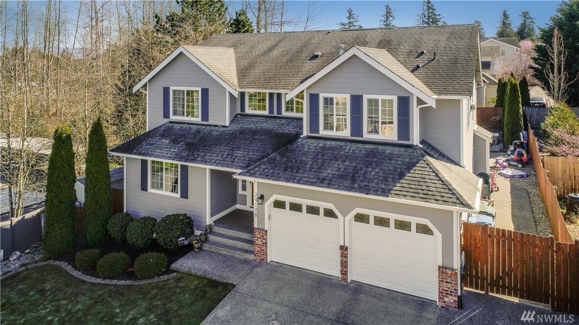 Property Photo:  24108 130th Ave SE  WA 98030 