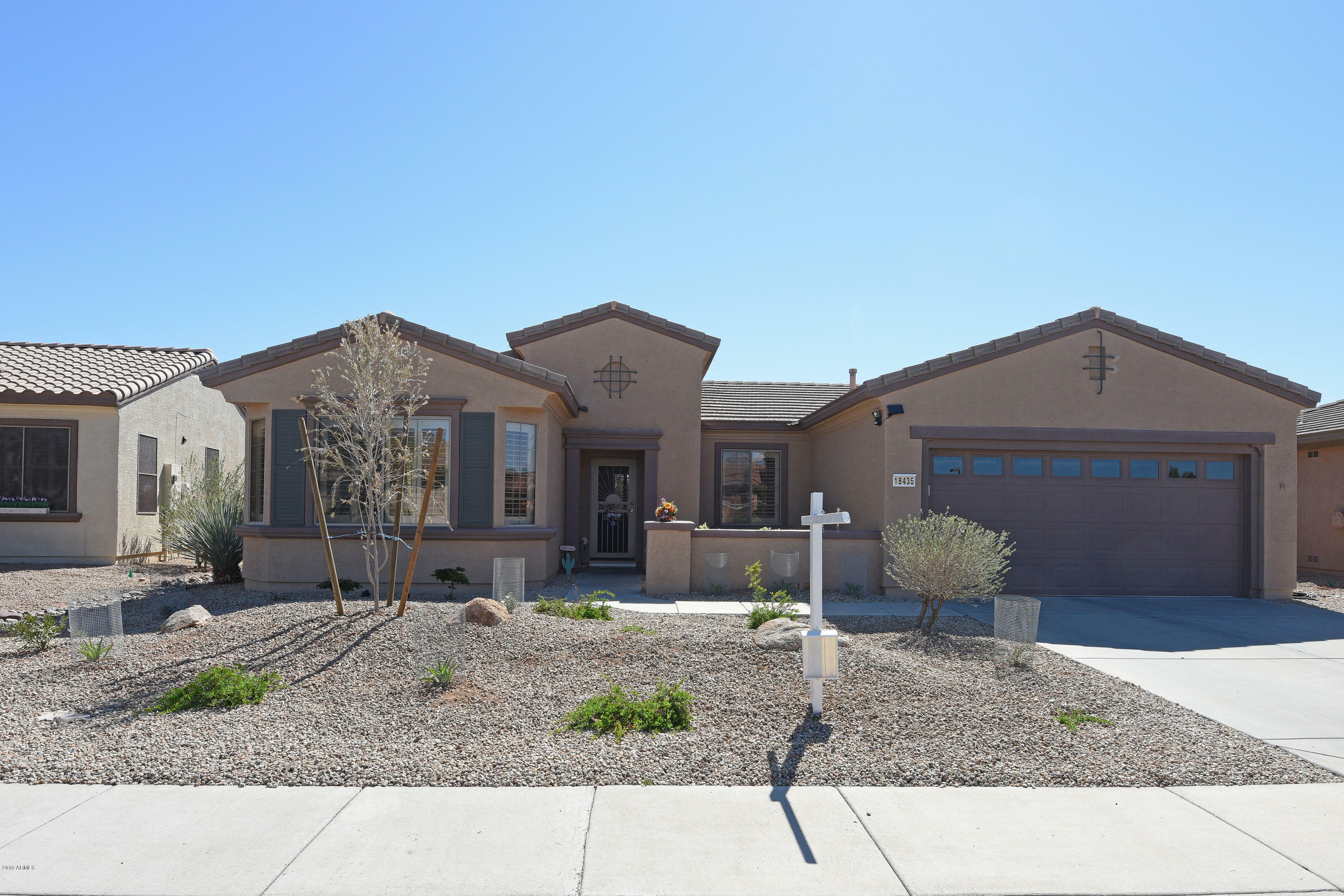 Property Photo:  18435 N Red Mountain Way  AZ 85374 