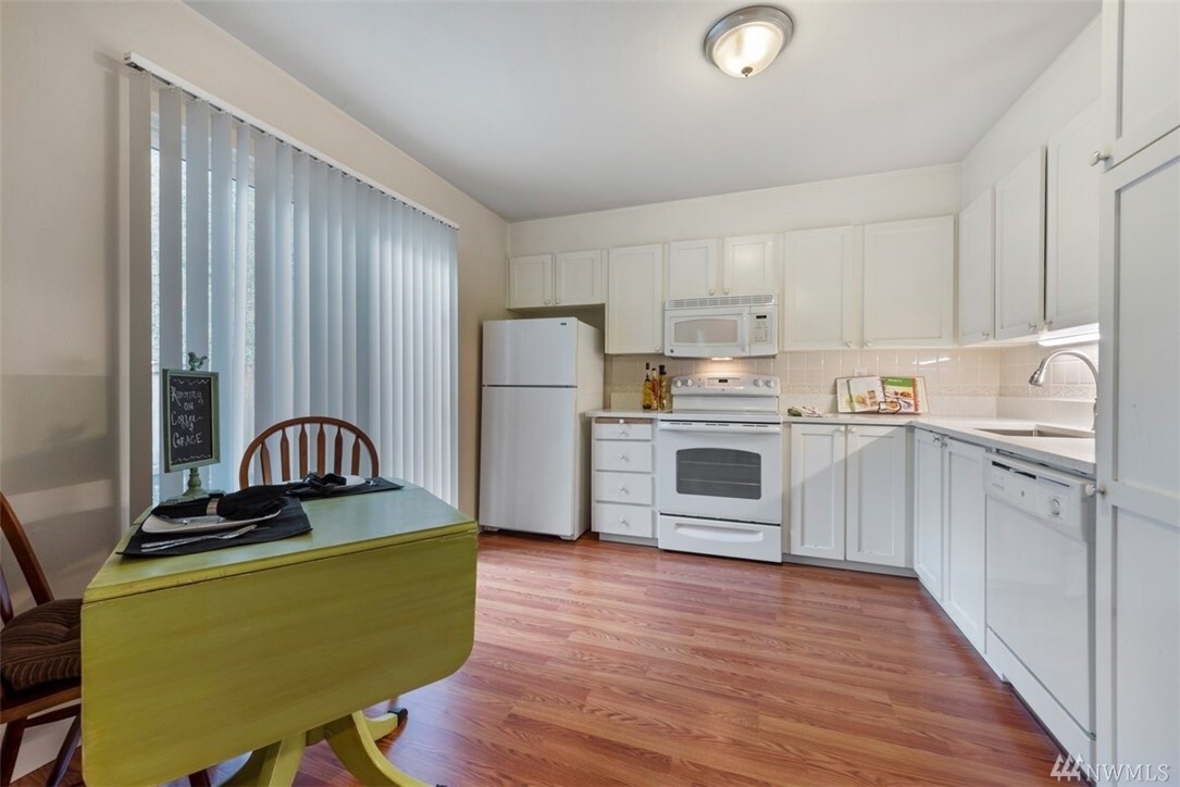 Property Photo: 14706 122nd Place NE WA 98034