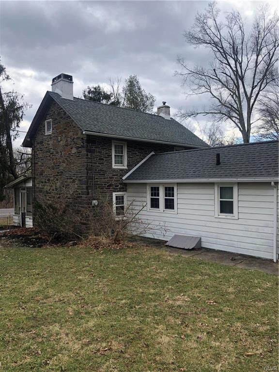 Property Photo: 1883 Mountainview Drive PA 18951