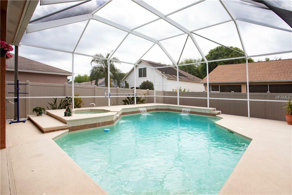 Property Photo:  4311 Buckhorn Groves Court  FL 33596 