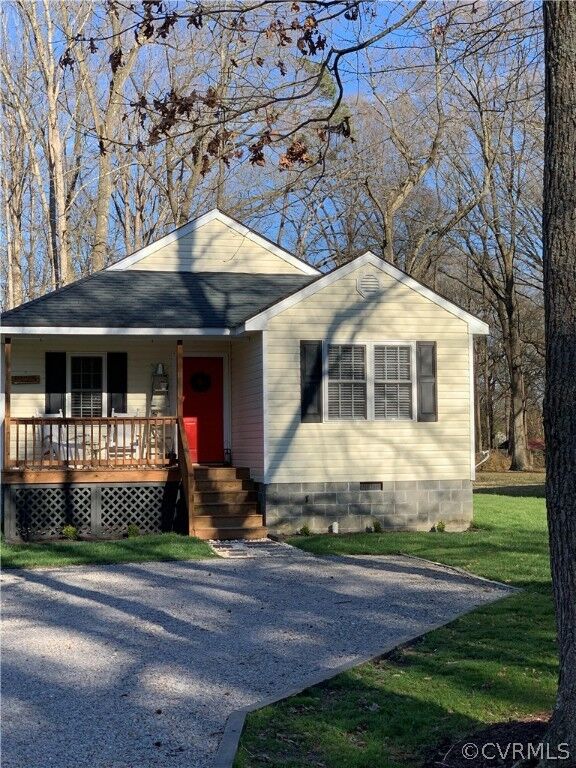 Property Photo: 19917 Oakland Avenue VA 23834