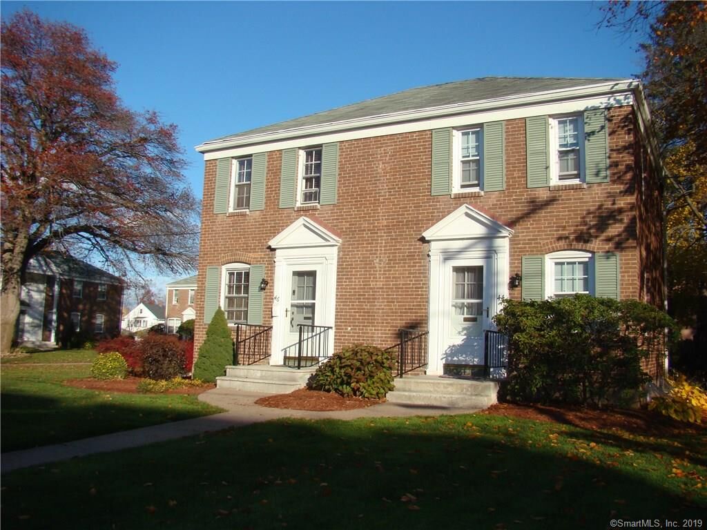 Property Photo:  46 Robin Road 46  CT 06119 