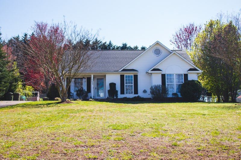 Property Photo:  420 Island Ford Road  SC 29349 