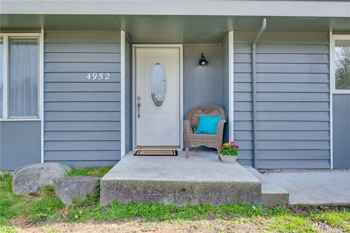 Property Photo:  4952 Ridgemont Dr NE  WA 98311 