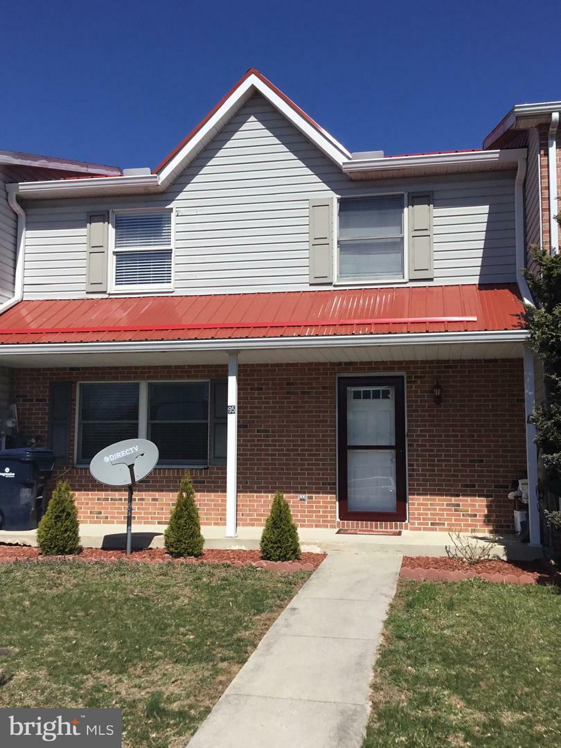Property Photo: 95 Nottingham Drive PA 17201
