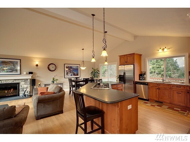 Property Photo:  11628 NE 102nd Place  WA 98033 