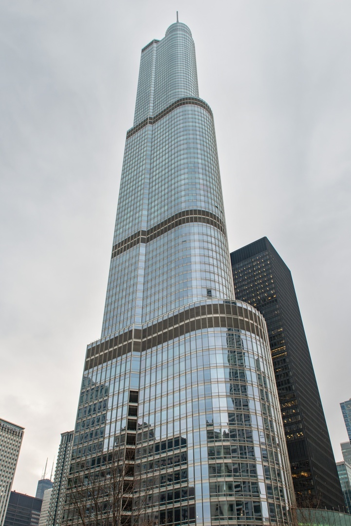 Property Photo: 401 North Wabash Avenue 57B IL 60611