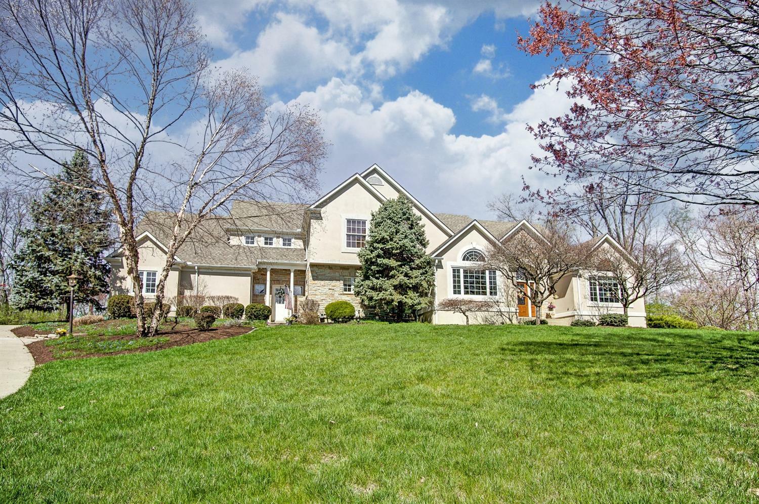 Property Photo: 6648 Powner Farm Drive OH 45248