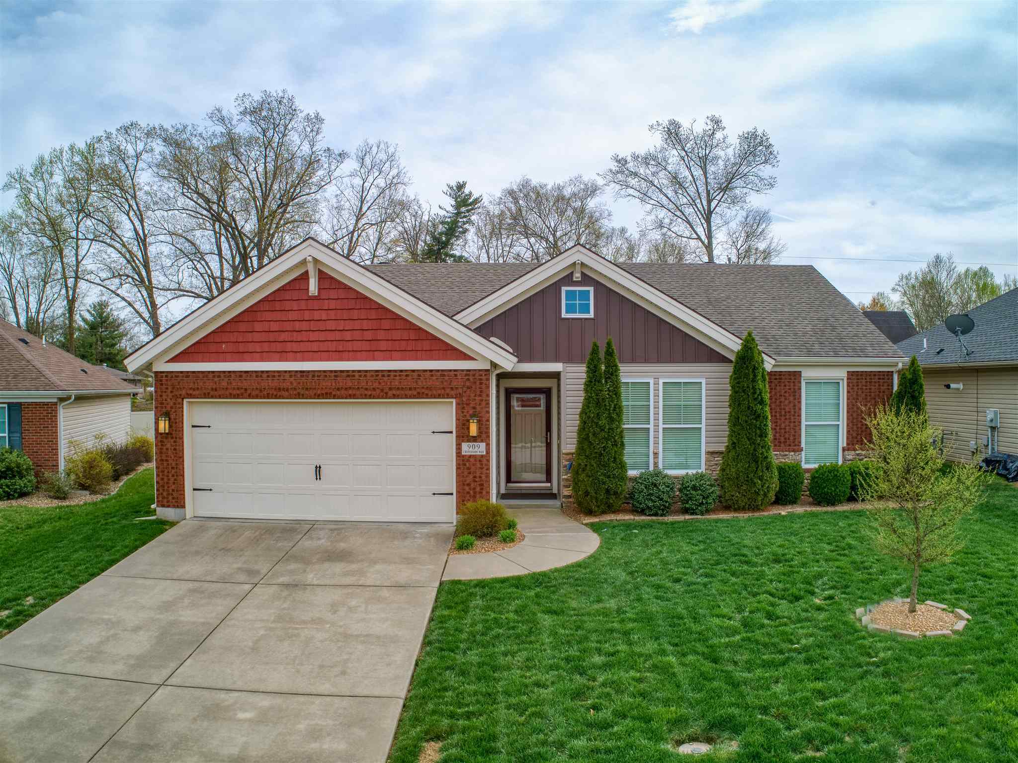 Property Photo: 909 Criterion Way IN 47711