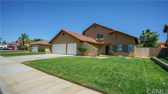 Property Photo:  13860 Calada Drive  CA 92553 