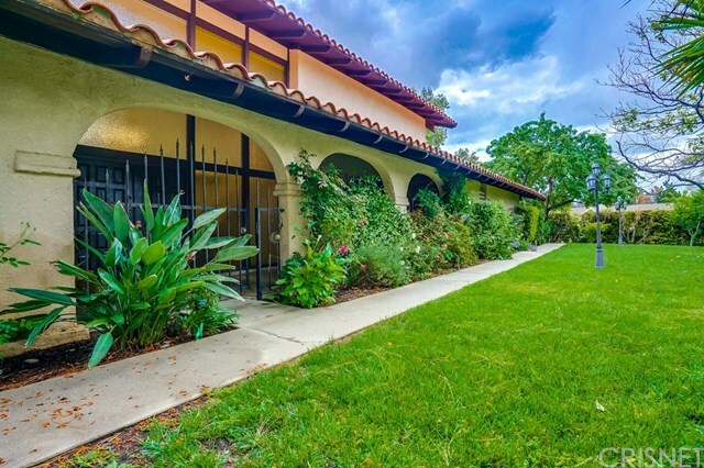 Property Photo:  18843 Tribune Street  CA 91326 