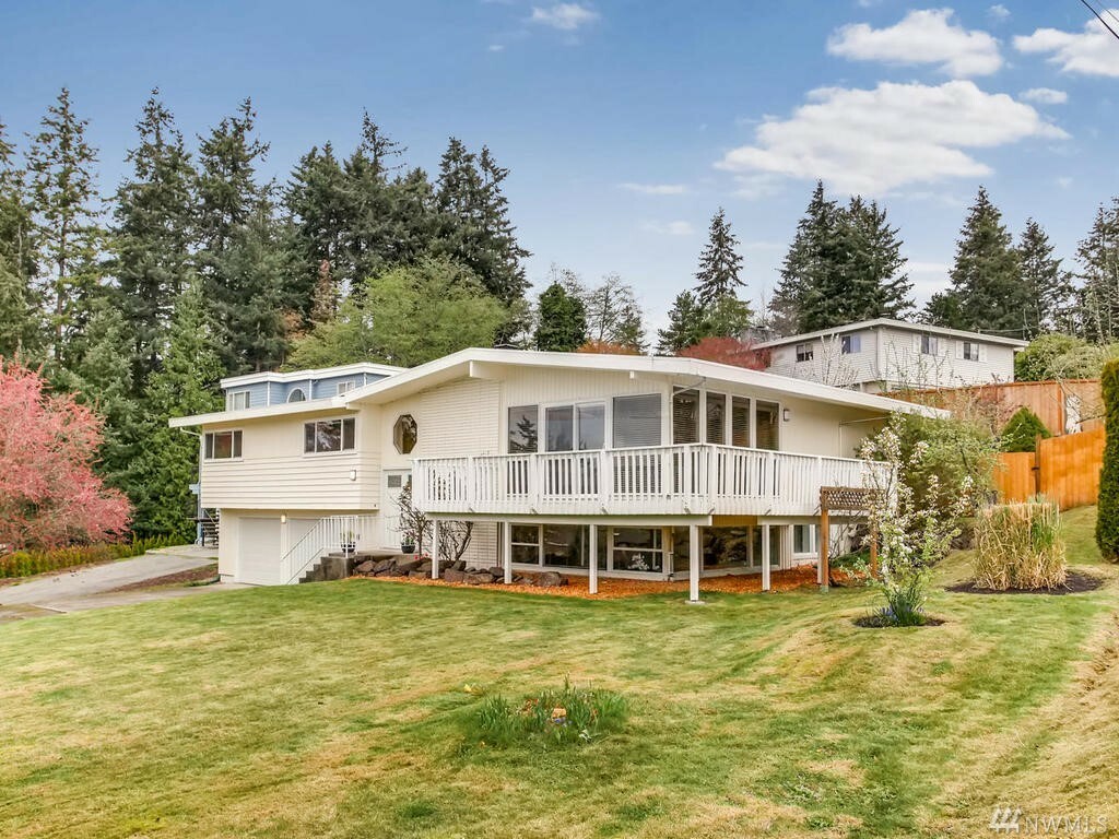 Property Photo:  7315 179th St SW  WA 98026 