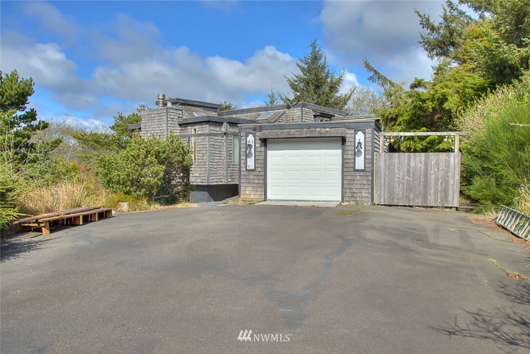 Property Photo:  11 Garnet Place  WA 98571 