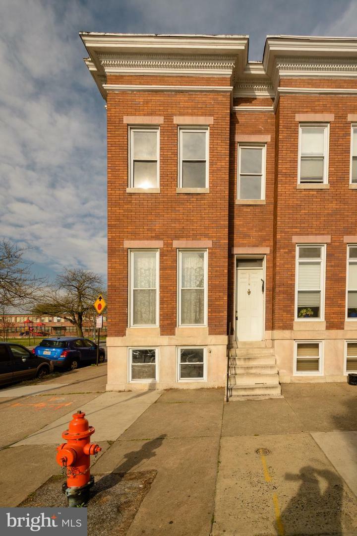 Property Photo:  300 N Calhoun Street  MD 21223 