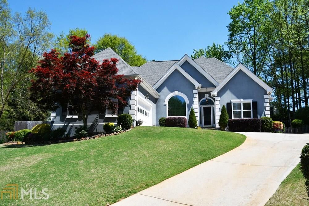 Property Photo: 3975 Gallant Fox Court GA 30096