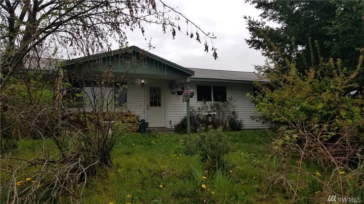 Property Photo:  1620 S B St  WA 98363 