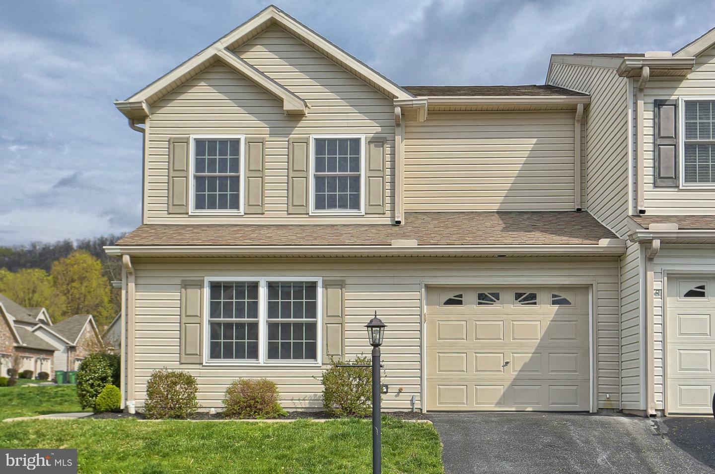 Property Photo:  100 Oaklea Road  PA 17110 