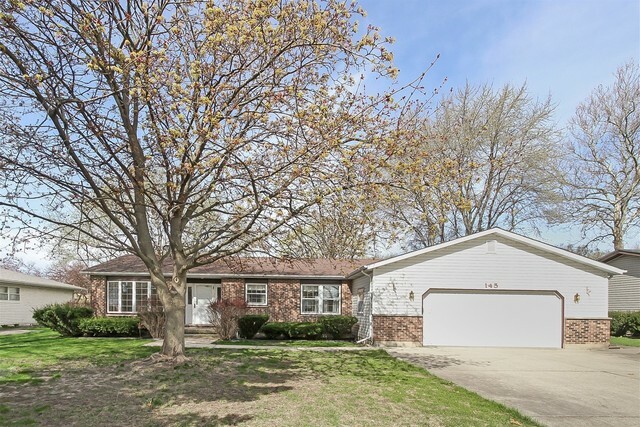 Property Photo:  145 Scott Drive  IL 60118 