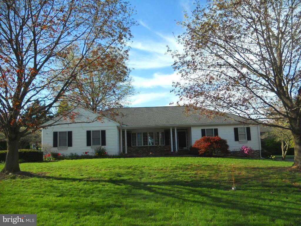 Property Photo: 2627 Hazelwood Road PA 17601