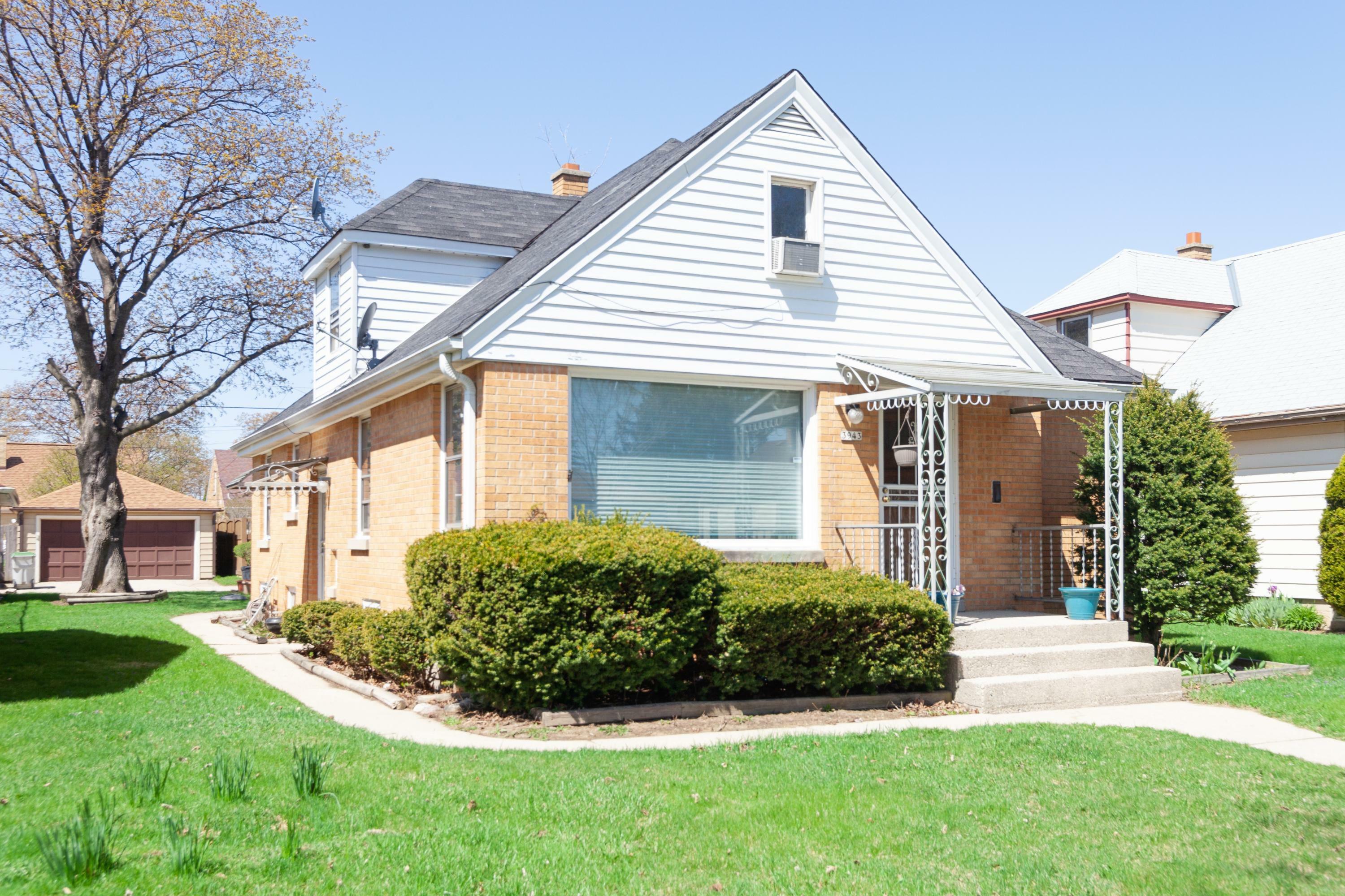 Property Photo: 3943 N 79th St WI 53222