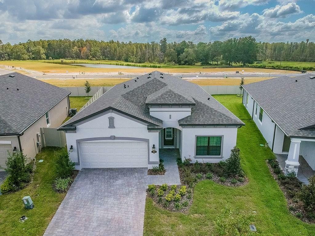 Property Photo: 19570 Leonard Road FL 33558