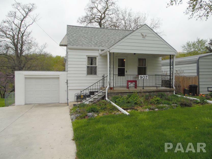 Property Photo:  907 N McMullen  IL 61607 